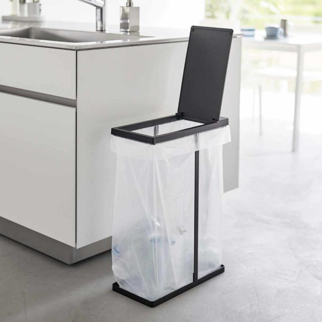 山崎実業 tower ゴミ箱 45Ｌ スリム蓋付き分別ゴミ袋ホルダー 2個組 タワー （ ゴミ袋ホルダー 45リットル 45Lｘ2 幅19 ふた付き レジ袋スタンド スリム 分別 ホワイト ブラック シンプル ゴミ箱 45リットル ゴミ箱 分別）_1