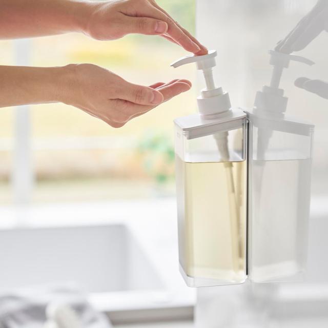 山崎実業 mist たっぷり洗剤が出るマグネットディスペンサー ミスト シャンプー コンディショナー ボディソープ （ 4903208015448 ミストシリーズ シャンプーディスペンサー シャンプーボトル たっぷり出る 洗剤 浮かせる収納 ）