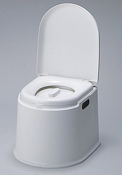 ポータブルトイレ P型 介護 簡易トイレ 防災 日本製 （ 介護用トイレ 福祉 排泄関連用品 背もたれ コンパクト 介護用 非常用 簡易 バリアフリー ）の通販は 6,073円