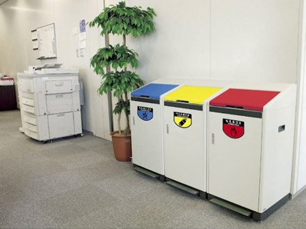 【法人限定】 屋内用ゴミ箱 60L 業務用ダストボックス 足踏式 リサイクルボックス （ 山崎産業 コンドル ペダル ゴミ箱 ダストボックス 分別 業務用 分別ゴミ箱 ダストボックスペダル 屋内用 ごみ箱 分別ごみ箱 ）_4