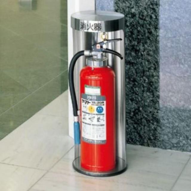 【法人限定】 消火器ボックス M-C ST （ 山崎産業 コンドル 消火器 ボックス 目隠し ファイアースタンド ステンレス 消火器隠し 消火器カバー カバー 消火器入れ 設置 スタンド 消火器置き ステンレス製 ）_1