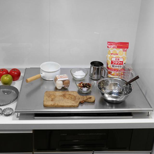 コンロカバー ステンレス製 スーパーエンボス加工 75cm用 （ レンジカバー 幅75cm 18-0ステンレス ガスコンロカバー ガスレンジカバー IH調理器カバー システムキッチン用 ガスコンロ対応 ）の通販は