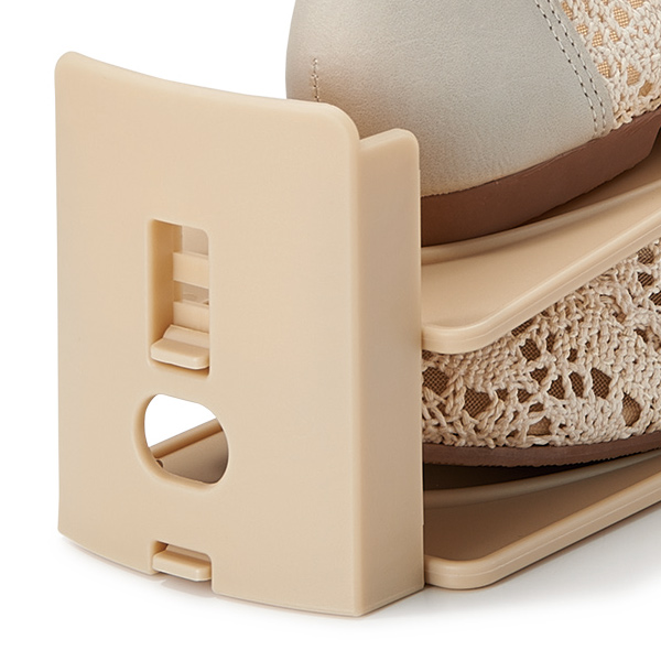 靴 収納 72個入り くつホルダー 高さ調節 ( 靴ホルダー 幅10cm ワイドタイプ 高さ 調節 靴収納 シューズ くつ ホルダー 省スペース 互い違い 靴箱 シューズホルダー ヒール クツ ケース ラック 下駄箱 メンズ レディース )の通販は 靴 収納 72個入り くつホルダー 高さ調節 ( 靴ホルダー 幅10cm ワイドタイプ 高さ 調節 靴収納 シューズ くつ ホルダー 省スペース 互い違い 靴箱 シューズホルダー ヒール クツ ケース ラック 下駄箱 メンズ レディース )の通販は