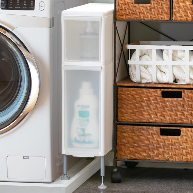 隙間収納 洗面所 段差をまたげる隙間ストッカー 2段 幅17cm クリア 隙間 収納 ストッカー ランドリー スリム キッチン収納 15cm cm の通販はau Pay マーケット リビングート