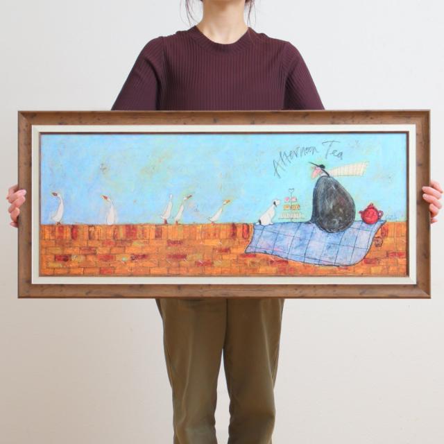 アートパネル サムトフト 『アフタヌーン ティー』 94.5×43cm （ 絵画 絵 アート インテリア 額 額入り 壁掛け 犬 動物 自転車 ポスター アートフレーム アートポスター ウォールアート パネル 額付き 額縁 壁飾り リビング ）_3