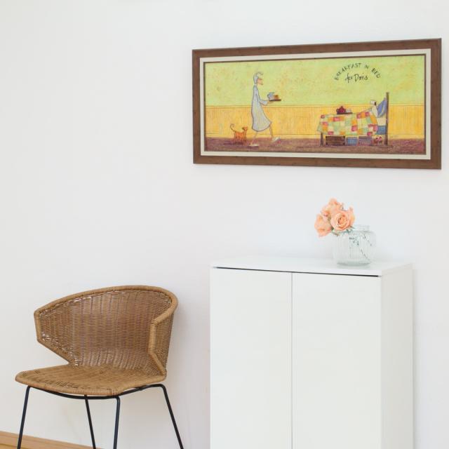 アートパネル サムトフト 『ドリスとベッドで朝食』 94.5×43cm （ 絵画 絵 アート インテリア 額 額入り 壁掛け 犬 動物 ネコ ポスター アートフレーム アートポスター ウォールアート パネル 額付き 額縁 壁飾り リビング ）_8