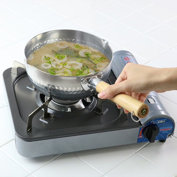 有次　アルミ片手鍋　木葢　18cm 雪平鍋 18cm ガス火専用 アルミ 木柄 （ ガス火対応 片手鍋 片手