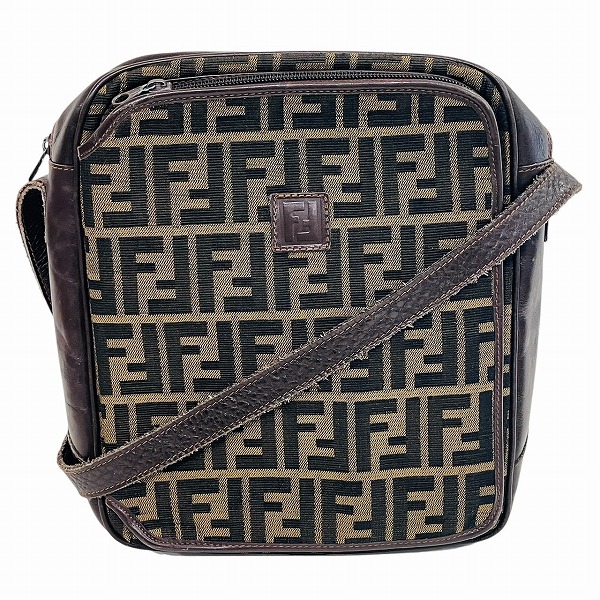 フェンディ FENDI ズッカ柄 マンマバケット バッグ ショルダーバッグ ハンドバッグ ユニセックス【中古】