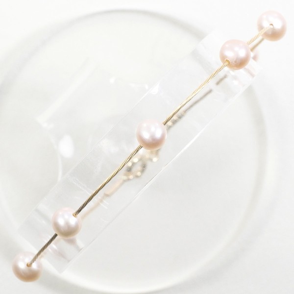 AKOYA真珠と金K14ゴールドのブレスレット バングル」