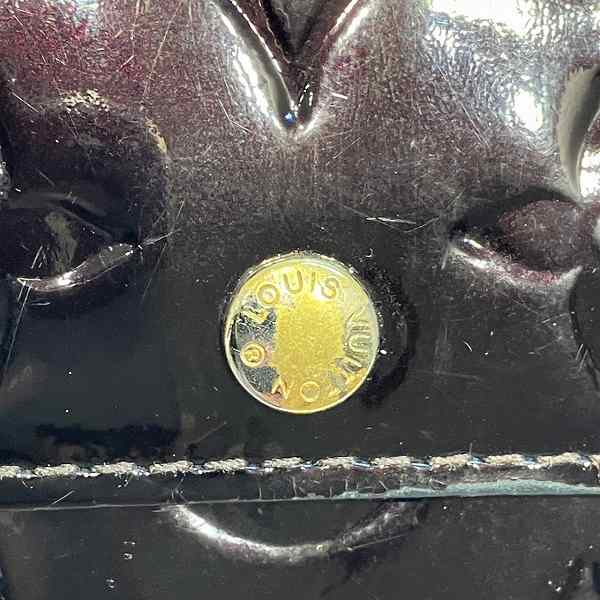 ルイヴィトン Louis Vuitton モノグラムヴェルニ ポルトフォイユ サラ M93524 長財布 2つ折り財布 レディース【中古】の通販は