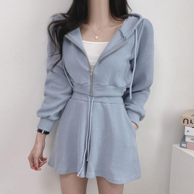 フード付きセータージャケット＆ワイドレッグショーツセット  レディース スポーツ 長袖 普段着 シック キャンディーカラー 着やせ シャツ セータージャケット ジャケット ショーツ パンツ ショートパンツ 大人可愛い ダイエット 運動 部活 体育 ルームウェア 可愛いの通販は