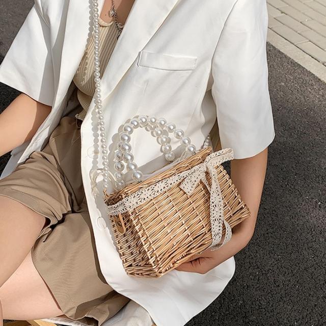 ショルダーバッグ レディース ハンドバッグ ガーリー ハンドバッグ 肩掛けカバン 小さめ 小さめバッグ コンパクト エレガント 上品 大人女子 こなれ感 モノトーン クール モダン モード系 セクシー フォーマル 大人可愛い キレイめ 女性らしい デート お出かけ 女子会 結婚式の通販は 4,775円