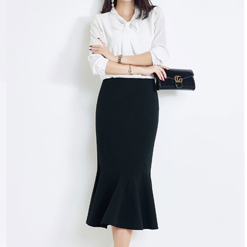 スカート 秋冬 きれいめ タイトスカート ひざ丈 ミモレ丈 無地 ハイウエスト 黒 ブラック きれいめ シンプル 大人 上品 おしゃれ お洒落 クラシカル エレガント サイズ XS S M L XL 2XL クール セクシー モダン 主役級 存在感 レディース 女性用 OL 学生 20代 30代 40代の通販は 5,042円