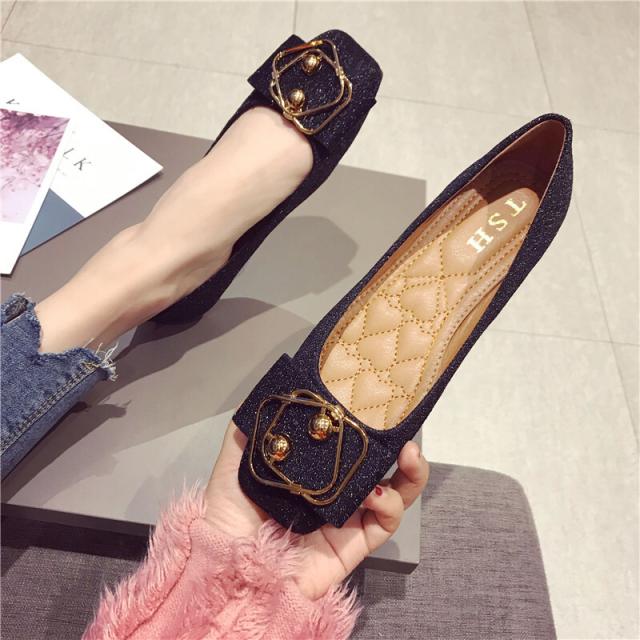 パンプス  レディース フラット シューズ ぺたんこ パンプス 通勤 フラット ぺたんこ ペタンコ かかと無し リボン 痛くない 歩きやすい 履きやすい キラキラ ラメ チャーム 送料無料 大人可愛い きれいめ シンプル カジュアル 個性的 の通販は