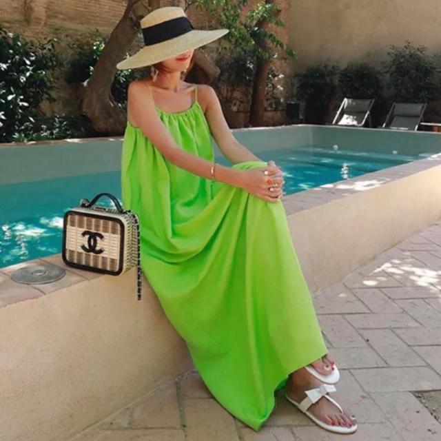 ワンピース レディース 送料無料 個性的 夏服 ロング お尻カバー ノースリーブ 袖なし 腕出し ラウンドネック フレア バルーン 背中空き 肩だし 楽ちん 涼しい 無地 ブラック グリーン S M L XL 薄手 かわいい フェミニン 謝恩会 海 プール 10代 20代 30代 40代の通販は 5,780円