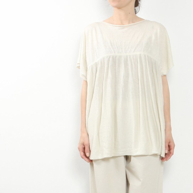 evam eva エヴァムエヴァ linen gathered pullover E231K171の通販は