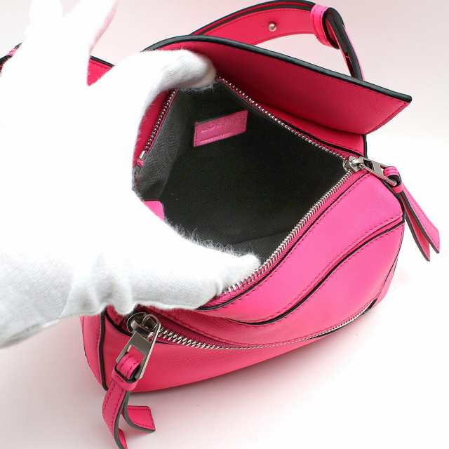 ロエベ LOEWE ボディバッグ  スモール NEON PINK ネオンピンク