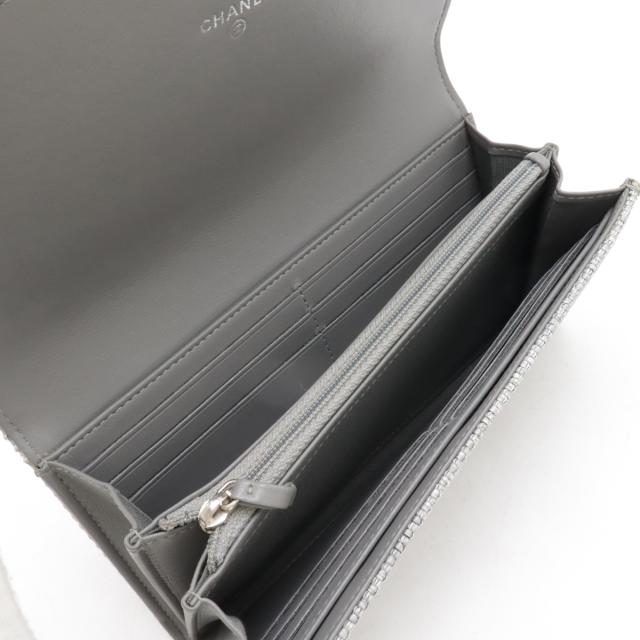 CHANEL ドーヴィル フラップウォレット 長財布 白系 【公式通販】