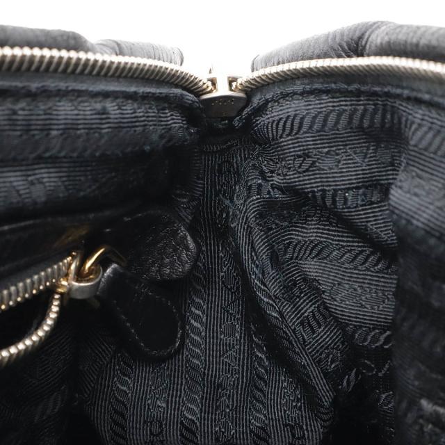 送料無料 ショルダーバッグ ドラムバッグ レディース AW 秋冬 新作 秋新作 冬新作 人気 流行 定番 2025 ハンター HUNTER UBX5545NYL 2WAY プレミアム ナイロン バレルバッグ 鞄 カバン お出かけ デイリーユース タウンユース ロゴ 耐水 黒 赤 送料無料 ショルダーバッグ ドラムバッグ レディース AW 秋冬 新作 秋