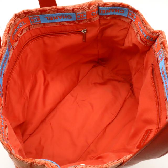 CHANEL(シャネル) トートバッグ ニュートラベルライントートMM レッド CHANEL シャネル 赤系 レッド ニュートラベルライン トートMM
