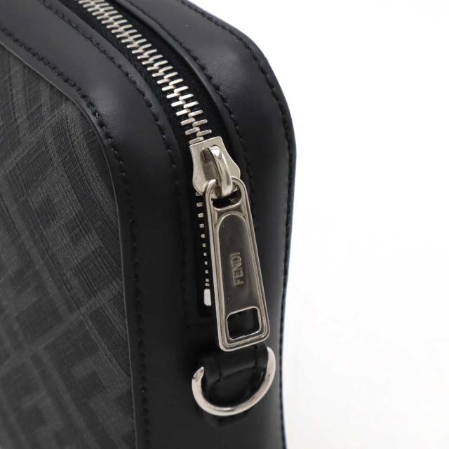FENDI フェンディ ダイアゴナル ズッカ柄 カメラケース ショルダー