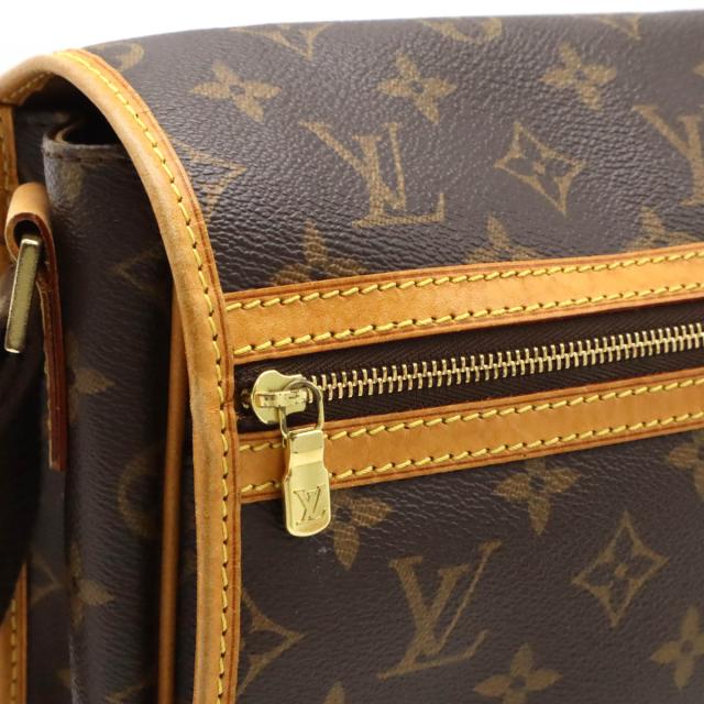 LOUIS VUITTON ルイヴィトン　ボスフォールPM メッセンジャーバッグ ルイ・ヴィトン(LOUIS VUITTON)ルイ・ヴィトン メッセンジャー