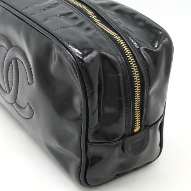 CHANEL シャネル　パテント　メイクポーチ バッグ　ポーチ　エナメル　176 CHANEL シャネル パテント メイクポーチ バッグ ポーチ エナメル 176