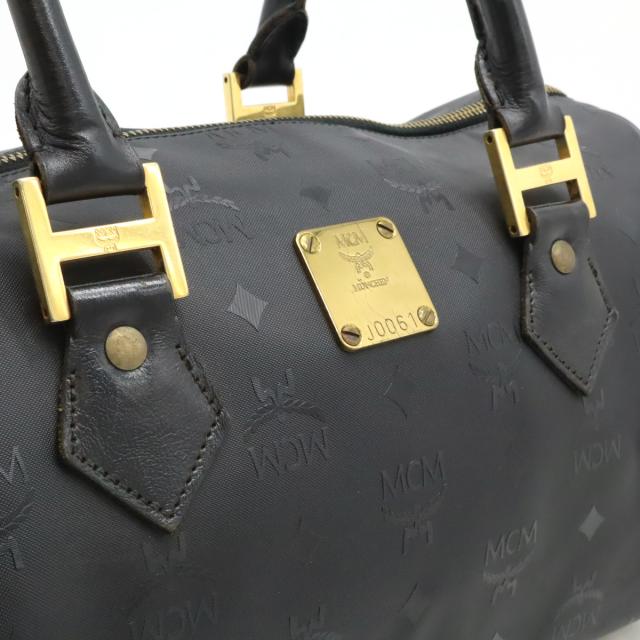MCM エムシーエム ロゴグラム ハンドバッグ ミニボストンバッグ PVC レザー ブラック 黒 ゴールド金具 MCM エムシーエム ロゴグラム ハンドバッグ ミニボストンバッグ PVC