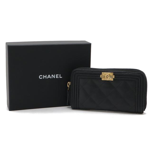 CHANEL シャネル マトラッセ ココマーク ニつ折り財布 キャビアスキン