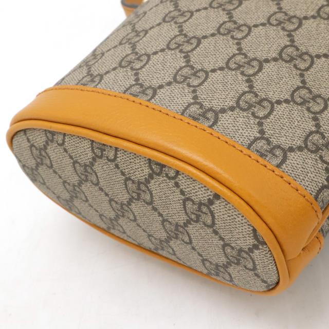 GUCCI グッチ オフィディア KAI×GUCCI GGスプリーム ミニ バケットバッグ ショルダーバッグ 巾着 EXO-KAI コラボ テディベア PVC ベージュ 660304 GUCCI グッチ オフィディア KAI×GUCCI GGスプリーム ミニ バケット