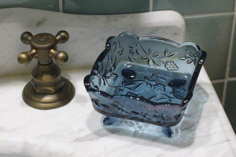 ソープディッシュ アンティーク風 ガラス製 (ブルー)の通販はau PAY