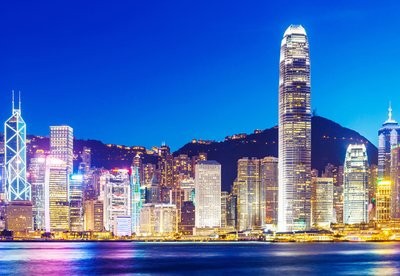 ポスター 夜景 香港 高層ビル群 風景 100万ドルの夜景 B の通販はau Pay マーケット ノイシュタット