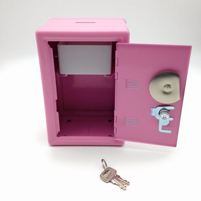 置物 貯金箱 秘密の小物入れ 金庫モチーフ 鍵付き ピンク の通販はau Pay マーケット ノイシュタット