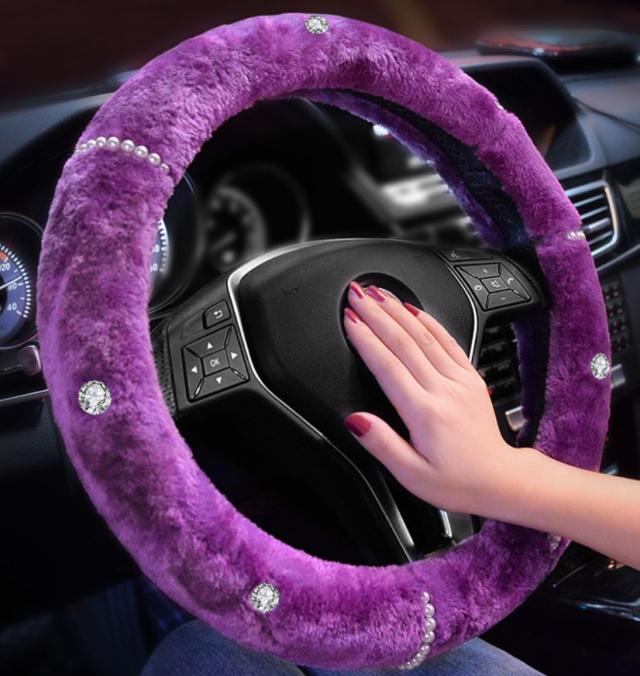 ハンドルカバー ダイヤ風装飾付き あったか ふわふわ エレガント パープル の通販はau Pay マーケット ノイシュタット