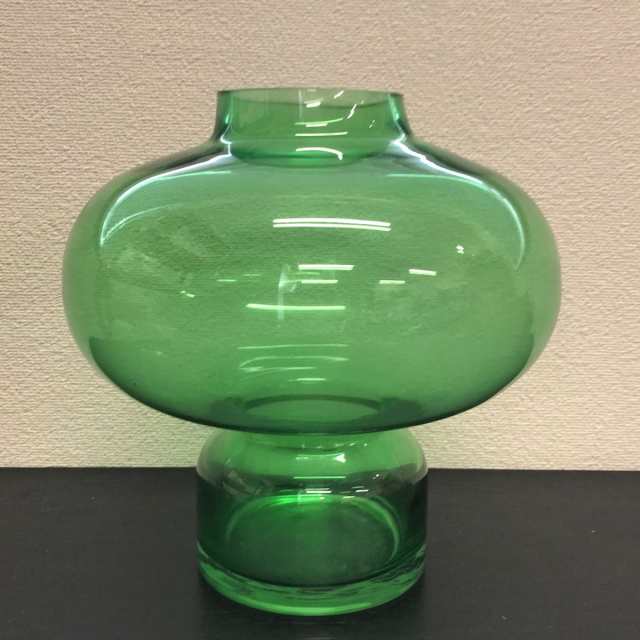 フラワーベース 花瓶 壺のようなフォルム ユニークなデザイン ガラス製