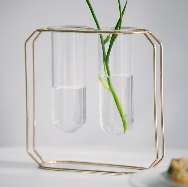 フラワーベース 試験管風 ガラス製 花瓶モチーフのワイヤースタンド (ダブル)