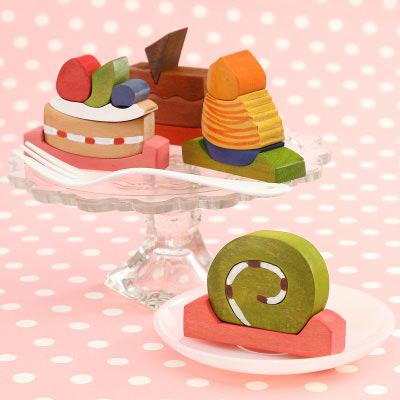 木のぬくもりを肌で感じて楽しめる  立体パズル〈 ケーキセット 〉小  ｜ ウッディワーク岡田・滋賀県の通販は 6,198円