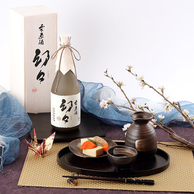 日本酒 大吟醸酒 山田錦を４０％まで磨き醸造した 清酒 雫原酒 幻々 木箱入 ７２０ml 山崎合資会社 愛知県 大吟醸原酒（雫酒）