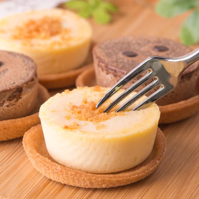 北海道チーズケーキ お菓子 ロールケーキ フロマージュ ショコラ チーズスフレ 十勝トテッポ工房 北海道 送料無料の通販は 6,736円