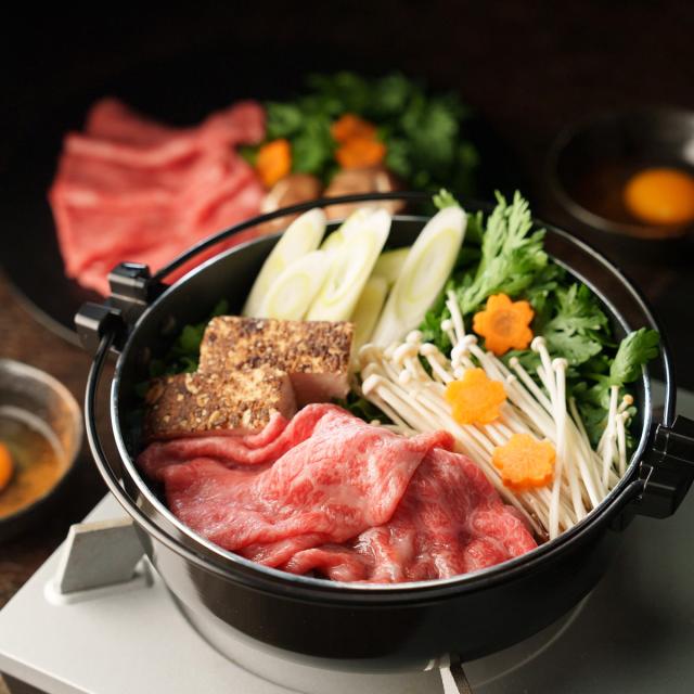 鳥取和牛 ロースすき焼き用 スライス ギフトセット 化粧箱入り 黒毛和牛 赤身肉 和牛 ロース肉 冷凍 牛肉 鳥取県産