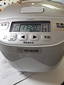 象印 マイコン炊飯ジャー(3合炊き) ホワイトZOJIRUSHI 極め炊き NL-BC05-WA(中古品)