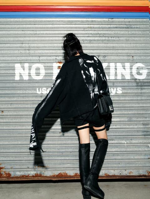 ジージャンデニムジャケットアウター長袖 ビッグシルエット ゆめかわいい 奇抜 派手 トップス ダンス衣装プリントダメージ加工 韓国ファッション 大きいサイズ 服 原宿系オーバーサイズ レディー 個性的