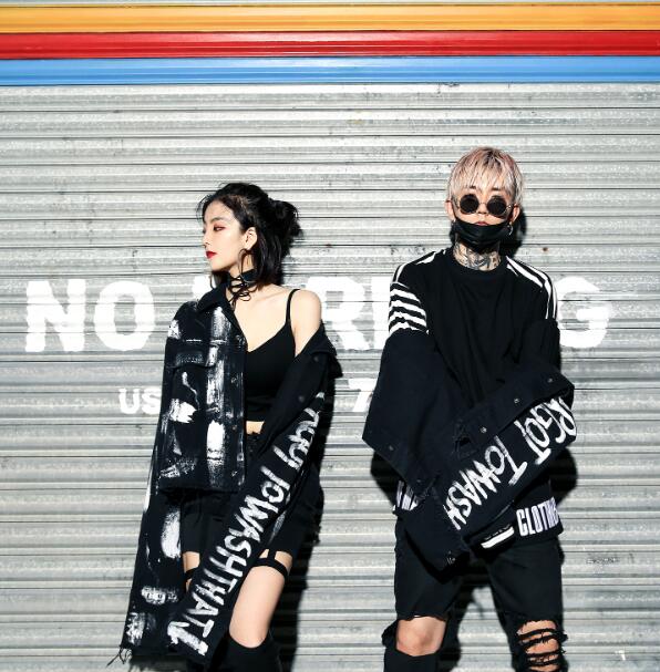 ジージャンデニムジャケットアウター長袖 ビッグシルエット ゆめかわいい 奇抜 派手 トップス ダンス衣装プリントダメージ加工 韓国ファッション 大きいサイズ 服 原宿系オーバーサイズ レディー 個性的