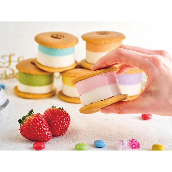 【 送料無料 人気 冬ギフト 】 アニバーサリー和かろん。6個 和かろん マカロン 和菓子 スイーツ 紅茶 ホワイトチョコ ヨーグルト いちごみるく ブルーベリーチーズクリーム 抹茶みるく レモンヨーグルト ギフト プレゼント 贈り物 お祝い 内祝い 手土産 個包装 厳選 お歳暮 2025 】 アニバーサリー和かろん。6個 和かろん マカロン