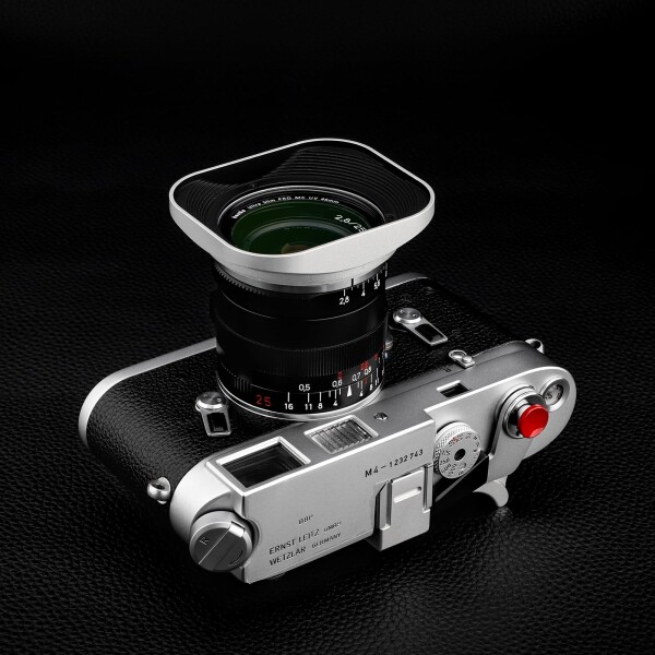 Biogon ビオゴン21mm f2.8 Carl Zeiss ZM フード付 Biogon ビオゴン21mm f2.8 Carl Zeiss ZM フード付 カールツァイス