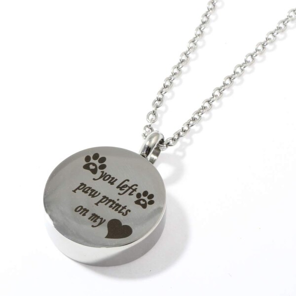 Doux Maman メモリアルペンダント 遺骨入れ ペット 愛犬 供養 オーバル 丸型 肉球 you left paw prints on my heart かわいい
