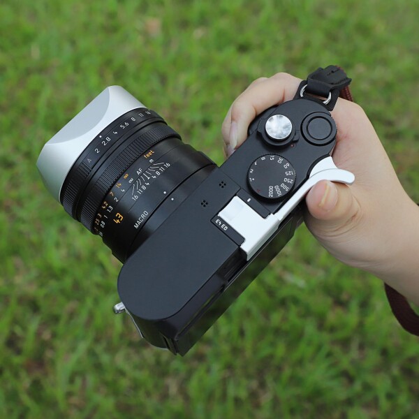 Haoge メタルサムアップグリップ ライカQ3カメラサポートハンドグリップアクセサリー THB-Q3W ホットシューサムアップレスト_1