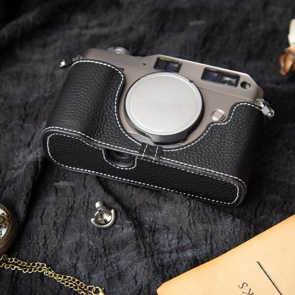 CONTAX G1 専用 手作り本革製 ハーフタイプ カメラプロテクトケース カメラ保護カバー適用Contax G1 コンパクト設計 三脚取り付け可能 キズ・摩耗防止 (Black-white line)_4