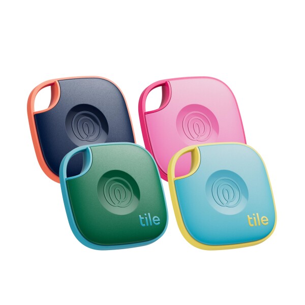 Life360 Tile Mate スタンダードモデル カラー 4個パック スマートトラッカー スマートタグ 紛失防止タグ 置き忘れ防止 3年間電池交換不要 音を鳴らして場所をお知らせ 長距離接続/防水機能