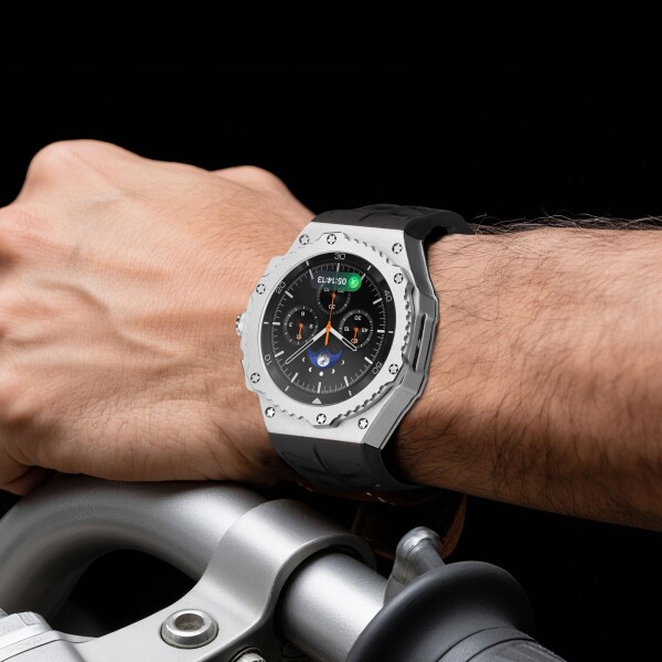 Samsung Galaxy Watch 8 Classic 46mm 用バンド高級メタルケース、ベルト用頑丈な保護ケース Galaxy Watch 8 シリコンストラップ 耐衝撃 保護 バンパーカバー(46mm,銀)_3